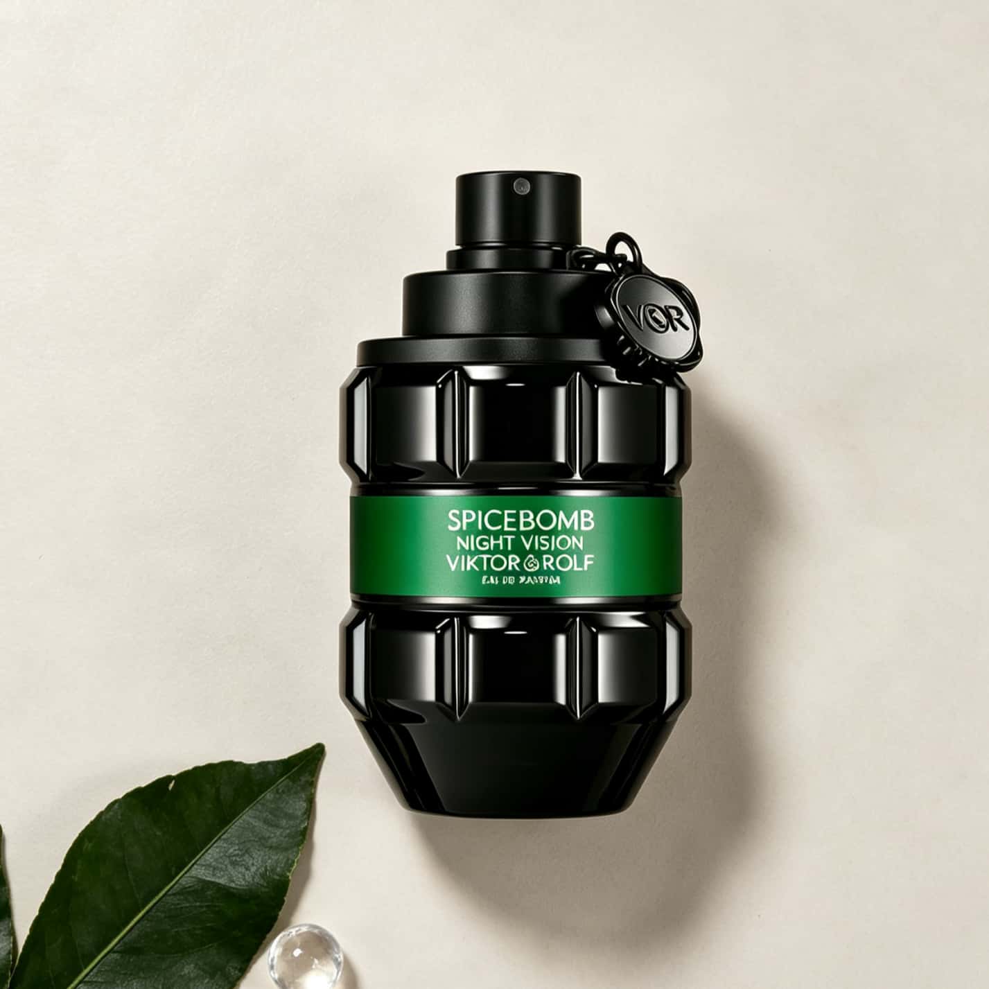Home Bar Accessories - Parfum pour homme Viktor & Rolf